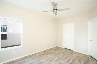 4116 Walnut Ave in McAllen, TX - Building Photo - Building Photo