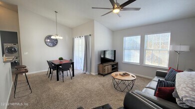 2200 Marsh Hawk Ln in Fleming Island, FL - Building Photo - Building Photo