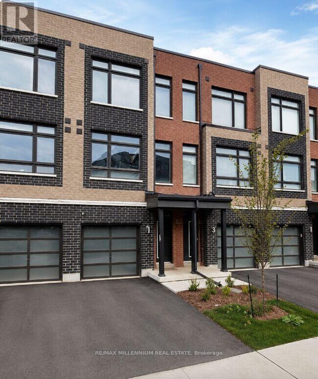 property at 62 Dalhousie St