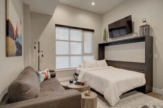 110 W Beall St in Bozeman, MT - Foto de edificio - Building Photo