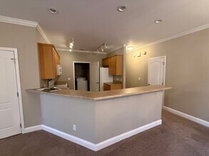 One Level Garden Home in Athena Park in Auburn, AL - Foto de edificio - Building Photo