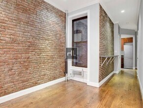 EAST 83 STREET in New York, NY - Building Photo - Building Photo