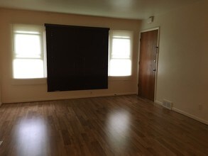 2106 Lake Point Dr-Unit -2 in Madison, WI - Building Photo - Building Photo