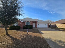 408 Abu Bakar Dr in Killeen, TX - Building Photo