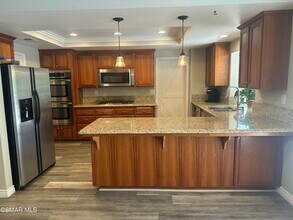 1961 McCrea Rd in Thousand Oaks, CA - Building Photo - Building Photo