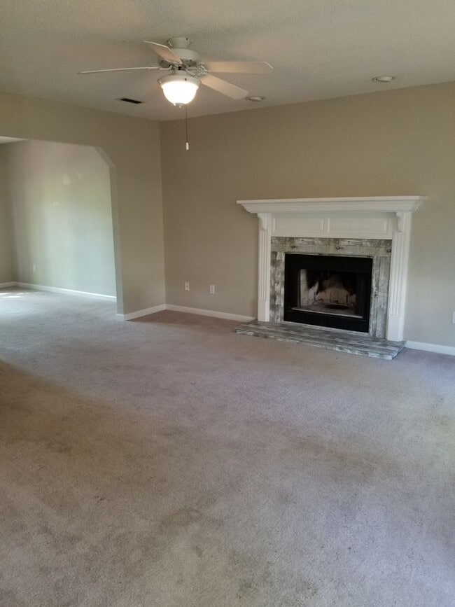 1921 Redhawk Dr in Enterprise, AL - Building Photo - Building Photo