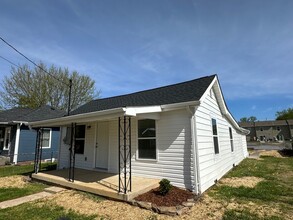 2202 Maxwell Ave in Kingsport, TN - Building Photo - Building Photo