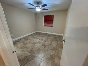 15551 SW 104th Ter, Unit 829 in Miami, FL - Foto de edificio - Building Photo