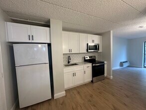 40 Cochituate Rd in Framingham, MA - Building Photo - Building Photo