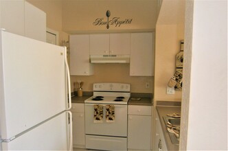 2302 Mid Town Terrace in Orlando, FL - Building Photo - Building Photo