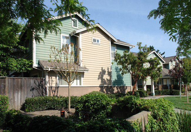 The Gardens in Rohnert Park, CA - Building Photo - Building Photo