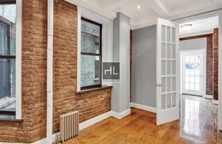 W 103RD ST., Unit 4FE in New York, NY - Building Photo