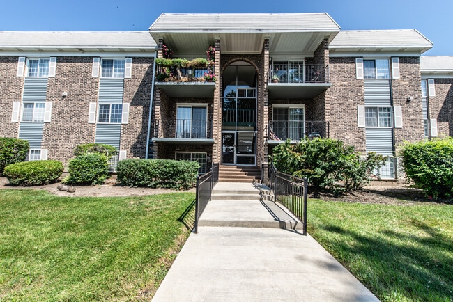 property at 1505 N Windsor Dr