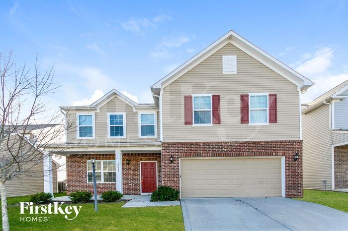 12615 Cold Stream Rd in Noblesville, IN - Foto de edificio