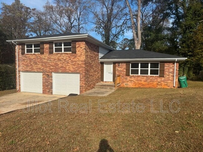 property at 2390 Tiffany Pl