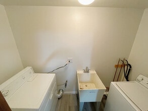 148 Robinson St, Unit 1 in Pittsburgh, PA - Foto de edificio - Building Photo