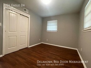 2704 Eagle Dr in Del City, OK - Building Photo - Building Photo