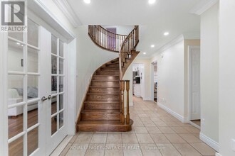 124 Candy Crescent in Brampton, ON - Building Photo - Building Photo