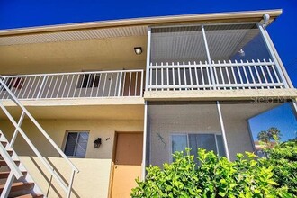 320 Base Ave E, Unit 221 in Venice, FL - Building Photo - Building Photo