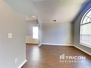 660 Escalade Dr in College Park, GA - Building Photo - Building Photo