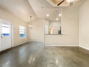 256 Rosalie Dr in New Braunfels, TX - Building Photo - Building Photo