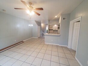 2545 Old Vineland Rd in Kissimmee, FL - Building Photo - Building Photo