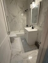 17 Farragut St in Philadelphia, PA - Building Photo