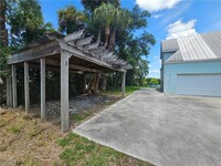 4942 Fort Denaud Rd in Fort Denaud, FL - Foto de edificio - Building Photo