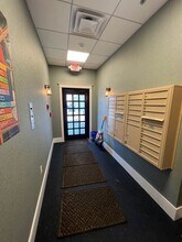 319 Main St in Barnstable, MA - Building Photo - Building Photo