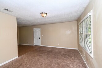 3564 Briar Dr in Lithia Springs, GA - Building Photo - Building Photo