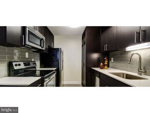 1500 Locust St-Unit -4302 in Philadelphia, PA - Building Photo - Building Photo