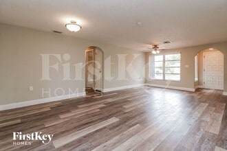 9305 Ledgestone Ln in Port Richey, FL - Building Photo - Building Photo