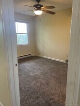 68 W Main St in Stafford, CT - Building Photo - Building Photo