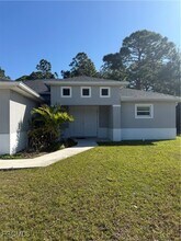721 Anaconda Ave S in Lehigh Acres, FL - Building Photo - Building Photo