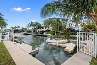 72 Waterway Rd in Tequesta, FL - Building Photo - Building Photo