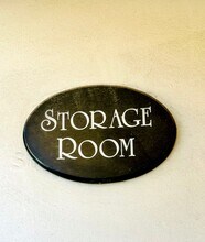 6545 Hazeltine Ave. Van Nuys, CA. 91401 in Van Nuys, CA - Foto de edificio - Building Photo