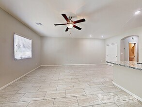 12541 W Hummingbird Terrace in Peoria, AZ - Foto de edificio - Building Photo