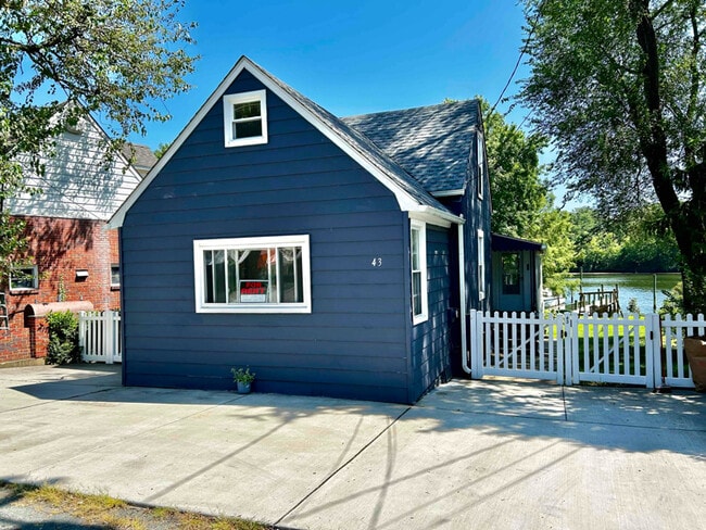 property at 43 Waterview Rd
