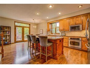 2456 Hunter Dr in Chanhassen, MN - Building Photo - Building Photo