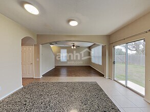 4006 Pentas Vw in San Antonio, TX - Building Photo - Building Photo