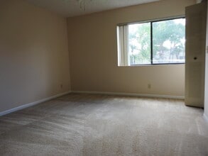 523 Shady Pine Way in Greenacres, FL - Building Photo - Building Photo