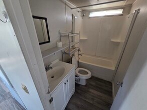 745 Barren Hollow Rd in Hurricane Mills, TN - Building Photo - Building Photo