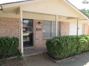 4711 N Shore Dr in Wichita Falls, TX - Building Photo - Building Photo