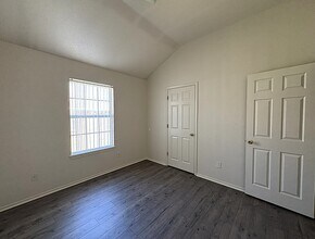 4300 Alleeta Dr, Unit #A in Killeen, TX - Building Photo - Building Photo