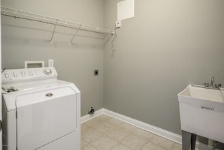 15328 Royal Troon Ave in Louisville, KY - Building Photo - Building Photo