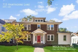 715 Hawthorne Ln in Charlotte, NC - Building Photo