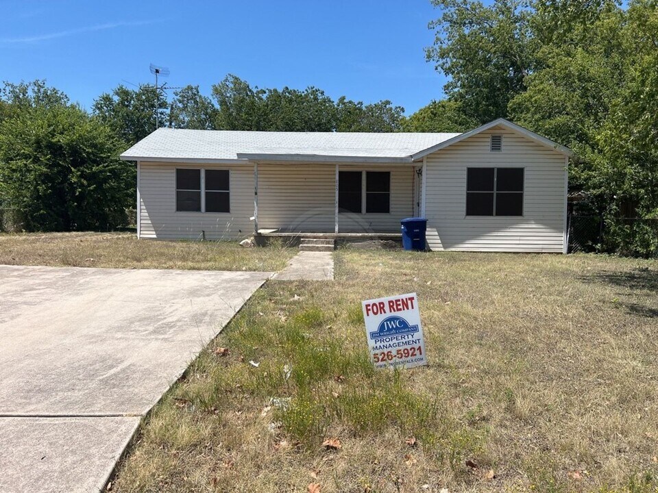 805 North Dr in Copperas Cove, TX - Building Photo