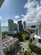 132 NE 22nd St, Unit B1 in Miami, FL - Building Photo - Building Photo