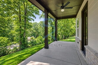 3374 Lee Dr in Buford, GA - Building Photo - Building Photo