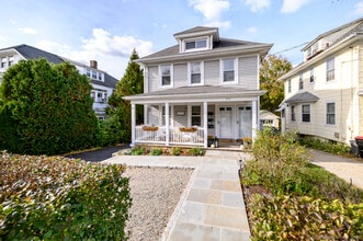 231 Flax Hill Rd in Norwalk, CT - Building Photo - Building Photo